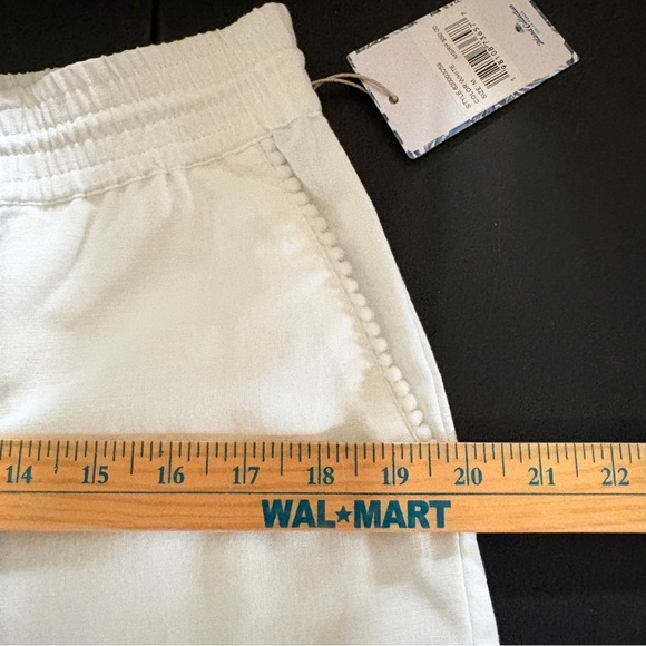 Stella Parker Island Collection Drawstring Linen-Blend Shorts - Picture 12 of 13